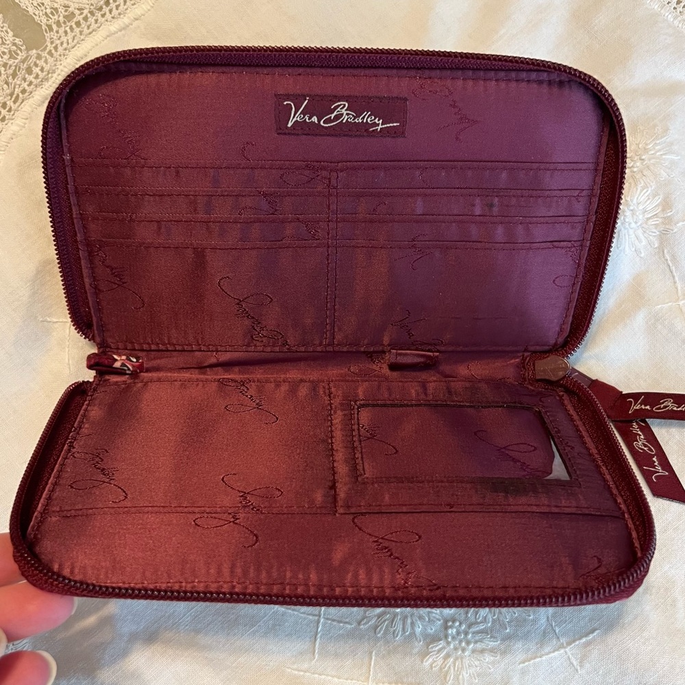 Vera Bradley Paisley Print Quilted Wallet Maroon Burgundy 8 x 5” Zip closure - Picture 7 of 9